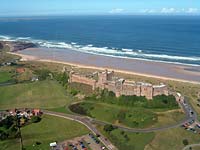 6 Armstrong Cottages, self-catering cottage in Bamburgh  Village, Northumberland, UK